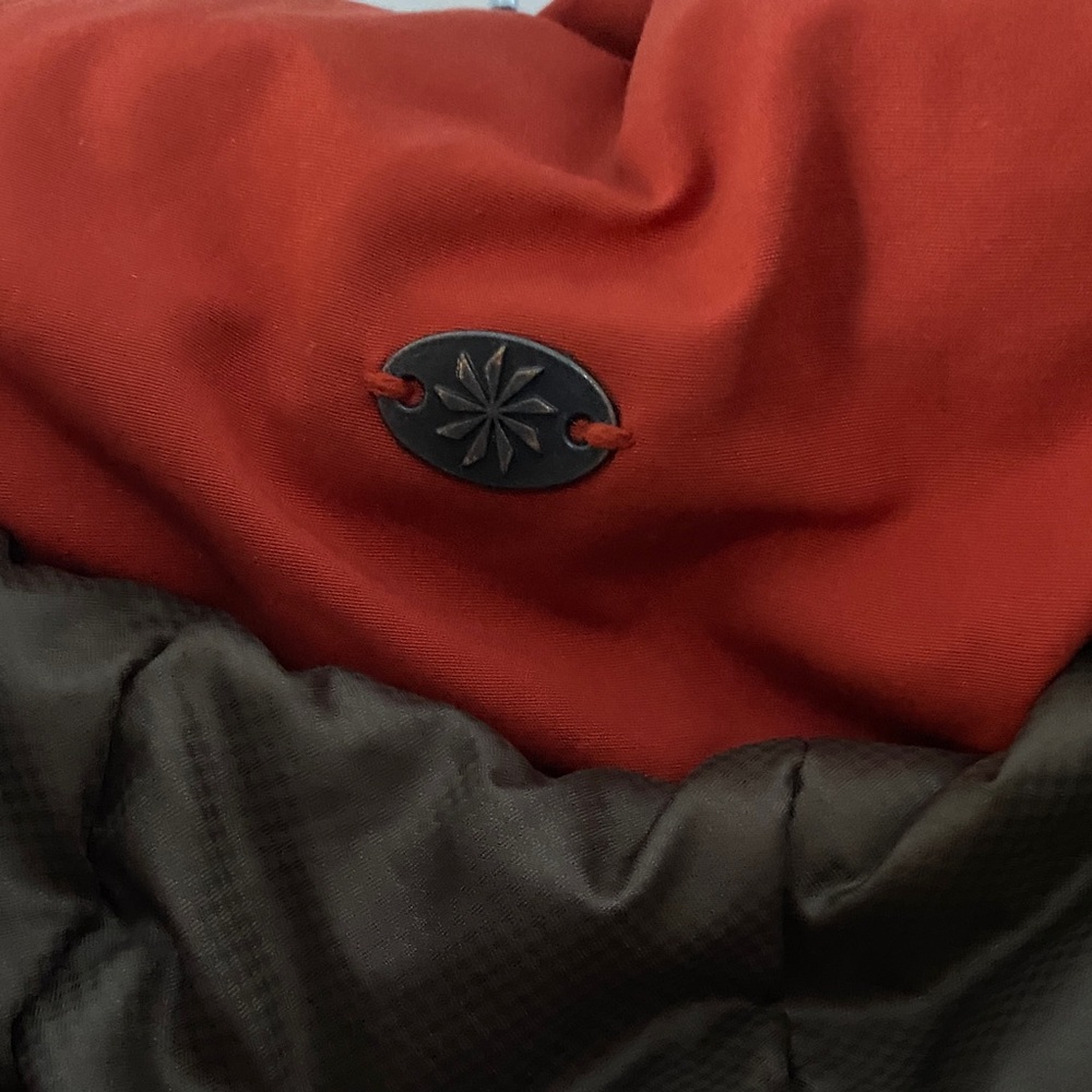 Athleta burnt orange down puffer hooded vest medium - Picture 4 of 8